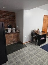300 Stonewall Jackson Trail in Martinsville, VA - Building Photo - Building Photo