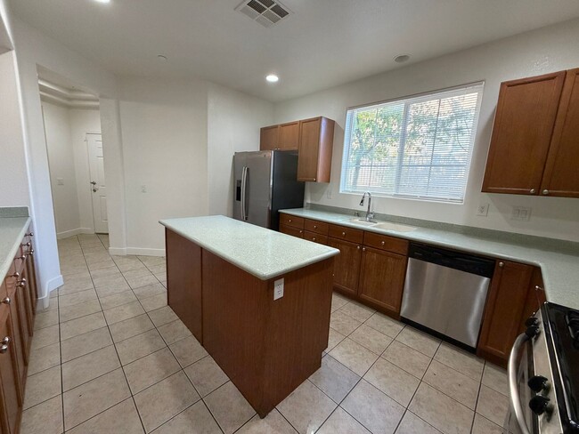 7565 Bright Eyed Ct in Las Vegas, NV - Building Photo - Building Photo