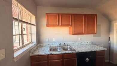 1931 NE 25th St in Oklahoma City, OK - Building Photo - Building Photo