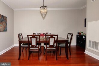 200 W Elm St in Conshohocken, PA - Building Photo - Building Photo