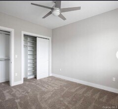 116 Waverly Ave in East Patchogue, NY - Building Photo - Building Photo