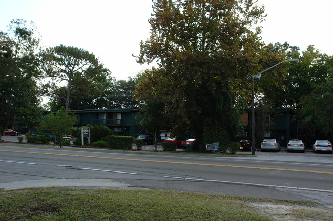 Chelsea Lane Apartments in Gainesville, FL - Building Photo - Building Photo