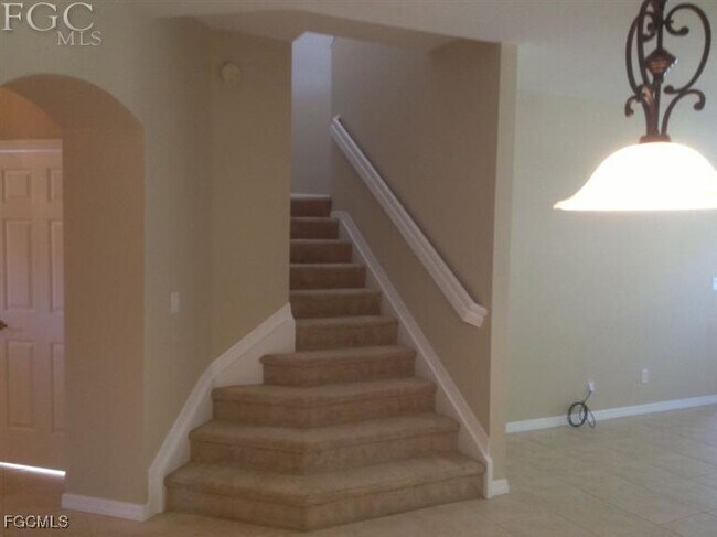 10038 Chiana Cir in Ft. Myers, FL - Building Photo - Building Photo