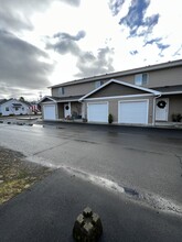 781 Avenue F in Seaside, OR - Building Photo - Building Photo