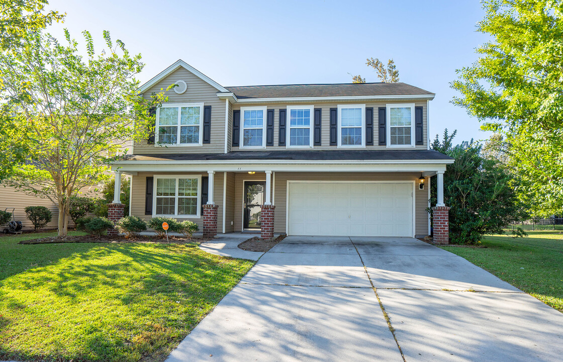 11 Pennyroyal Way in Beaufort, SC - Building Photo