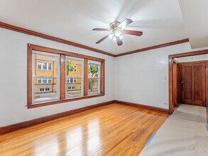 3825 W Roscoe St in Chicago, IL - Building Photo - Building Photo