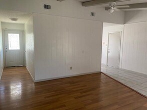 2104 Red Stone Ln in Austin, TX - Building Photo - Building Photo