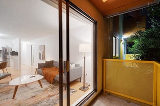 1855 W 2nd Ave in Vancouver, BC - Building Photo - Building Photo