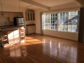 1815 N Beverly Glen Blvd in Los Angeles, CA - Building Photo