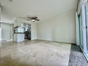2558 Orange Ave, Unit 4 in Costa Mesa, CA - Building Photo - Building Photo