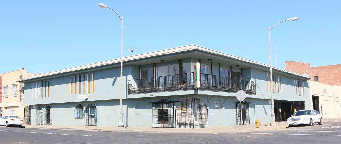 835-847 E Main St in Stockton, CA - Foto de edificio