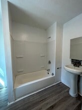 674 N Clinton Ave in Trenton, NJ - Building Photo - Building Photo