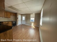 416 Reilly Ave photo'