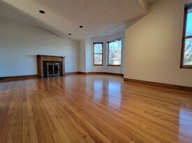 919 Pleasant St in Oak Park, IL - Building Photo