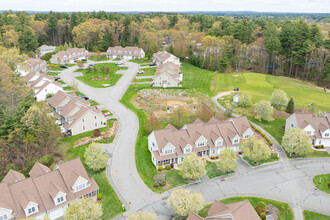 The Village at Fox Run in Billerica, MA - Building Photo - Building Photo