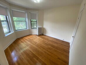 1148 Commonwealth Ave in Allston, MA - Building Photo - Building Photo