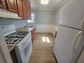 4020 N Bryer Pl in Peoria, IL - Building Photo - Building Photo