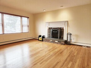 12 Palmer St in Greenwich, CT - Foto de edificio - Building Photo