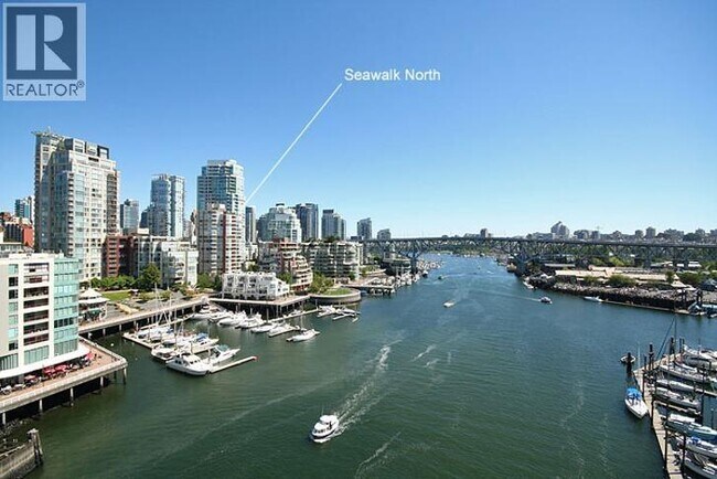 1625 Hornby St in Vancouver, BC - Building Photo - Building Photo