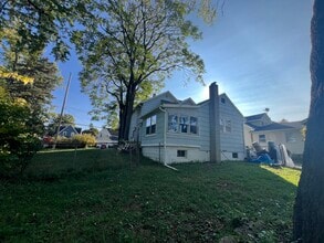 738 Griswold St in Jackson, MI - Building Photo - Building Photo