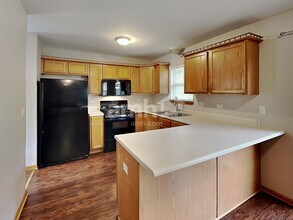 1907 Westmore Grove Dr in Plainfield, IL - Foto de edificio - Building Photo