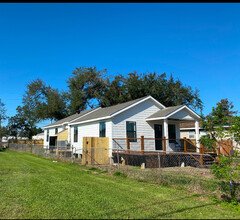 226 Agnes St in Houma, LA - Building Photo - Building Photo