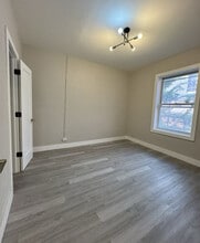 104 Belmont Ave, Unit C1 in Jersey City, NJ - Building Photo - Building Photo