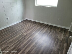 130 Bouganvillea Dr in Rockledge, FL - Foto de edificio - Building Photo