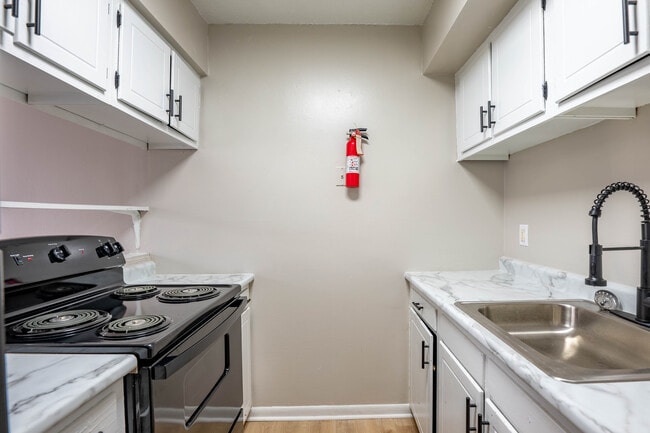 The Vineyards Apartment Homes in Indianapolis, IN - Foto de edificio - Interior Photo