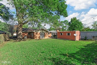 243 Martha Anne Dr in Shreveport, LA - Building Photo - Building Photo