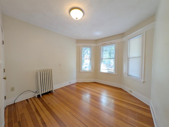 79 Conwell Ave, Unit 3 in Somerville, MA - Foto de edificio - Building Photo