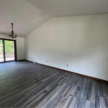 109 Greenwood Dr in Morgantown, WV - Building Photo - Building Photo