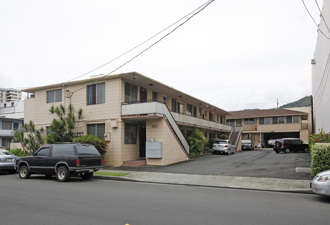 1928 Young St in Honolulu, HI - Building Photo