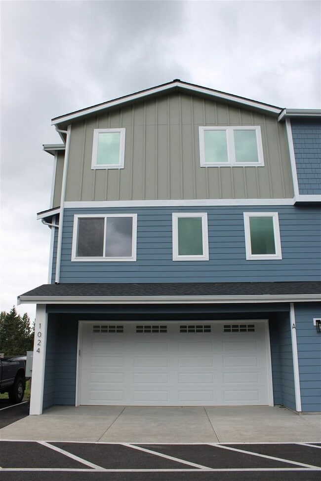 property at 1024 N 8th St