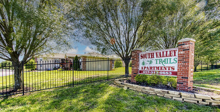 South Valley Apartments in Springfield, MO - Building Photo - Building Photo