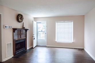 910 Ryan Dr in Clarksville, TN - Building Photo - Building Photo