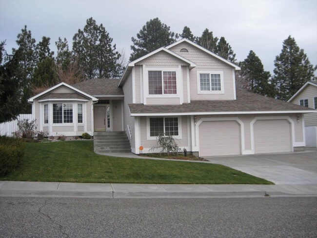 property at 124 Piper Ct