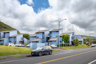 Chateau Newtown in Aiea, HI - Foto de edificio - Building Photo