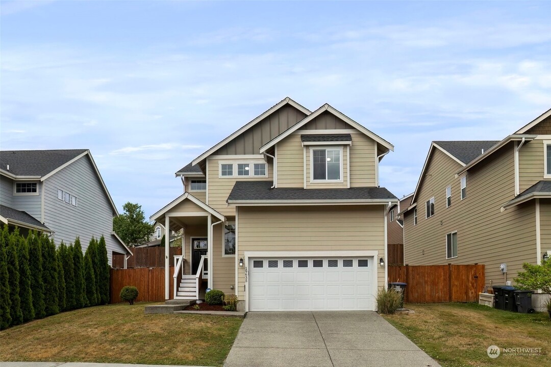 19635 Rosebud Pl NE in Poulsbo, WA - Building Photo