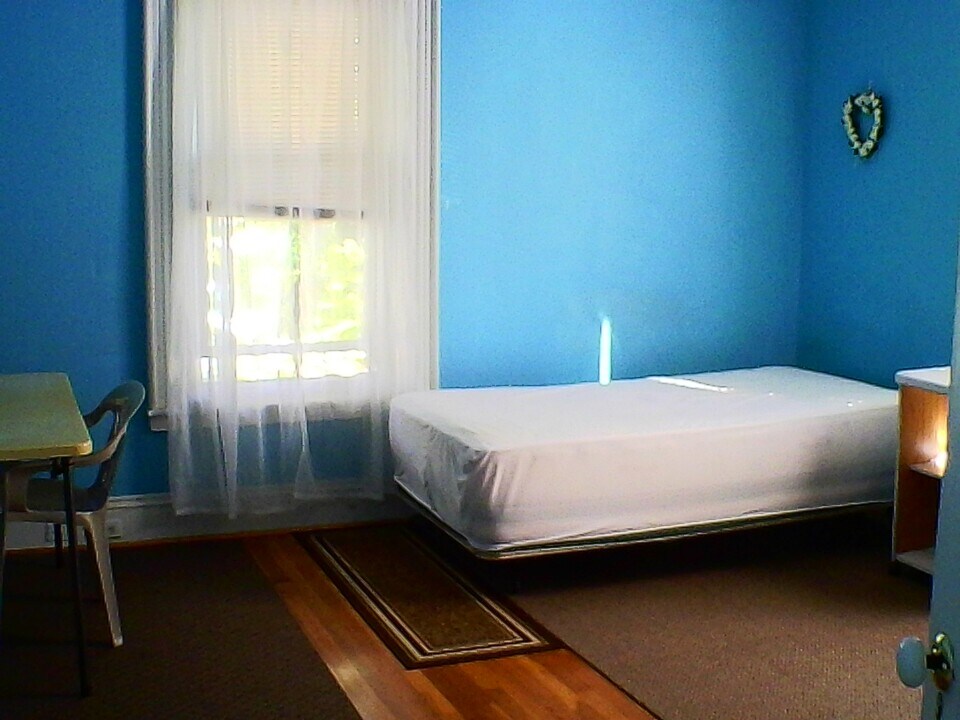 45 Devens St, Unit B in Marlborough, MA - Foto de edificio