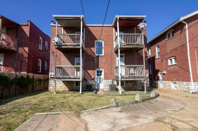 5056 Chippewa St, Unit 1W in St. Louis, MO - Building Photo - Building Photo
