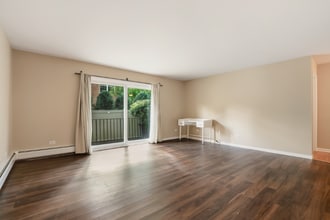 505 Kenilworth Ave in Glen Ellyn, IL - Foto de edificio - Building Photo