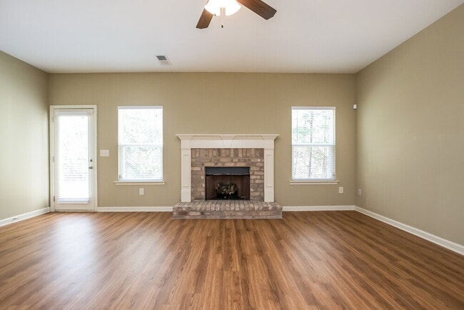 8 Misty Lea Dr in Dallas, GA - Building Photo - Building Photo