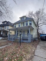578 E 107th St in Cleveland, OH - Building Photo
