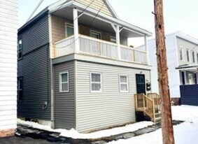 105 Hudson Ave, Unit APT 2 in Cohoes, NY - Building Photo