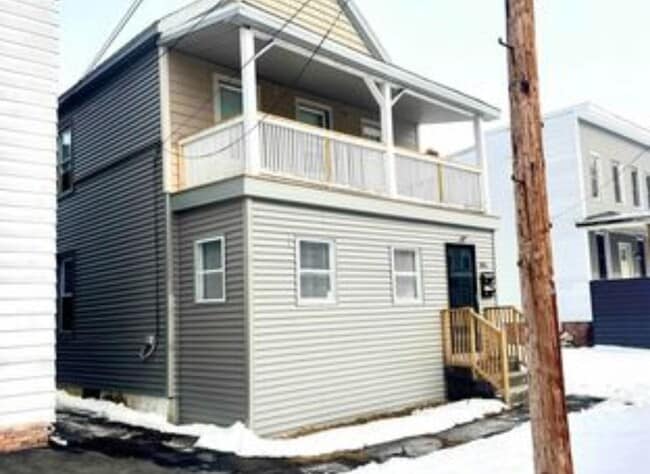 105 Hudson Ave, Unit APT 2