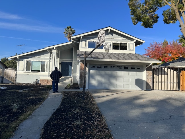 property at 3604 Keswick Way