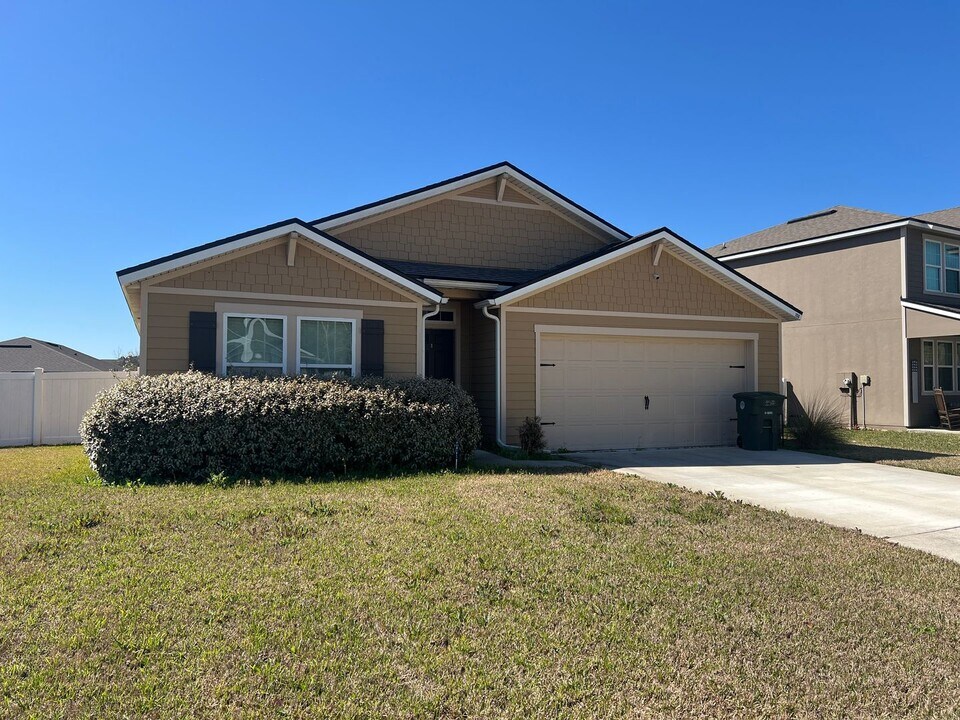 150 Holston Cir in Kingsland, GA - Building Photo