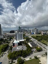 132 NE 22nd St, Unit B1 in Miami, FL - Building Photo - Building Photo