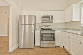 9785 Piney Point Cir in Orlando, FL - Foto de edificio - Building Photo